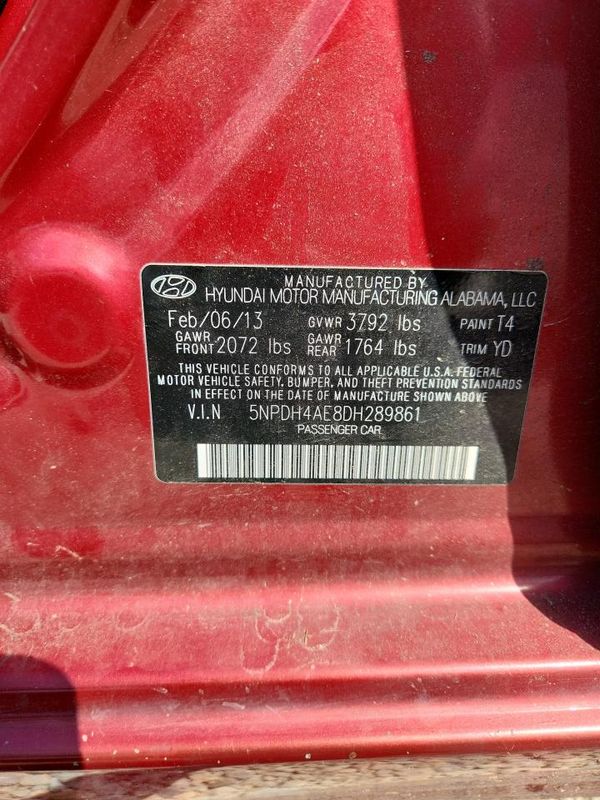 2013 HYUNDAI ELANTRA