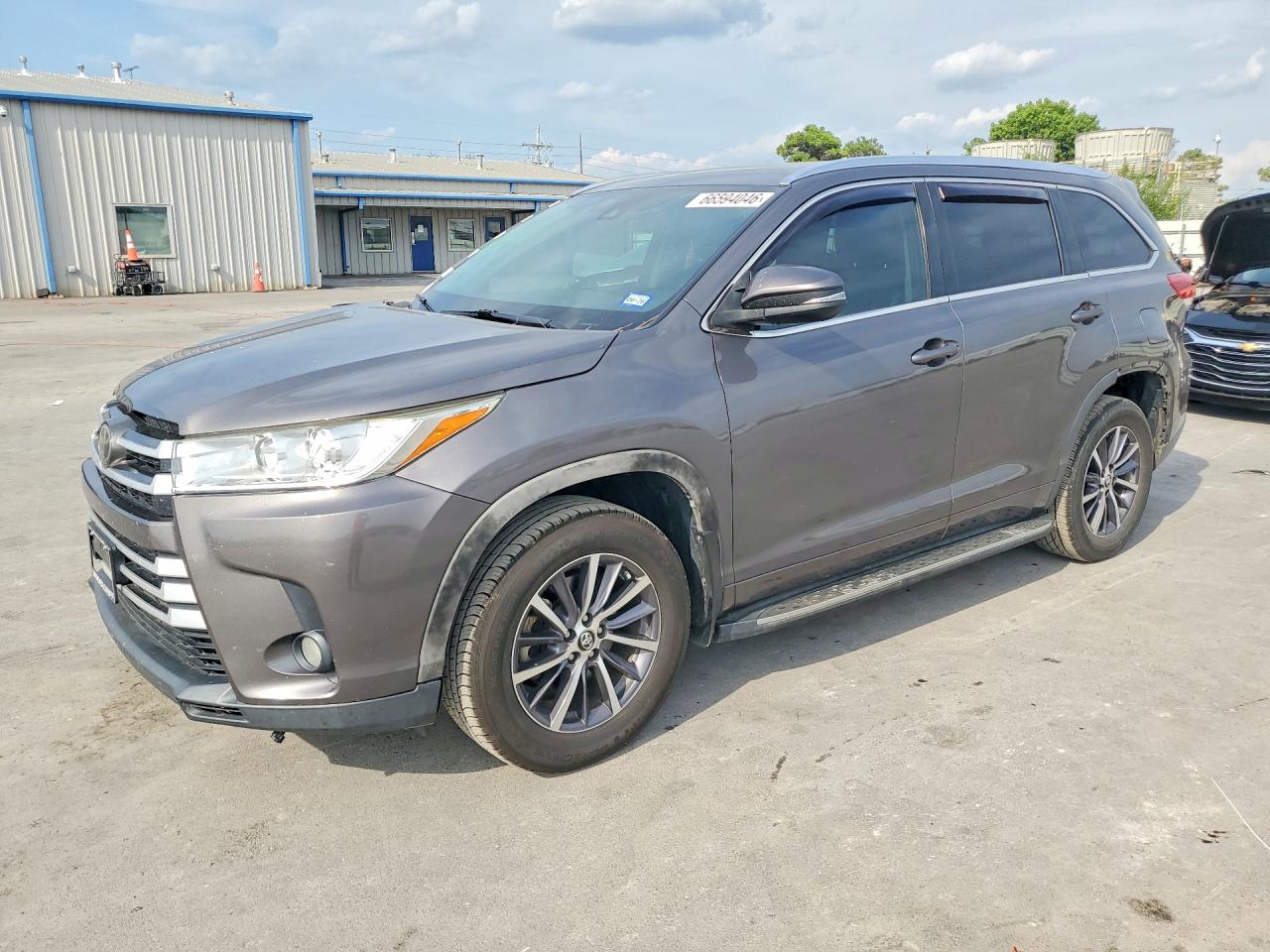 2017 TOYOTA HIGHLANDER SE/XLE
