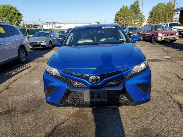 2018 TOYOTA CAMRY