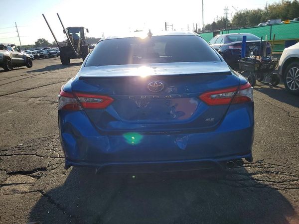 2018 TOYOTA CAMRY