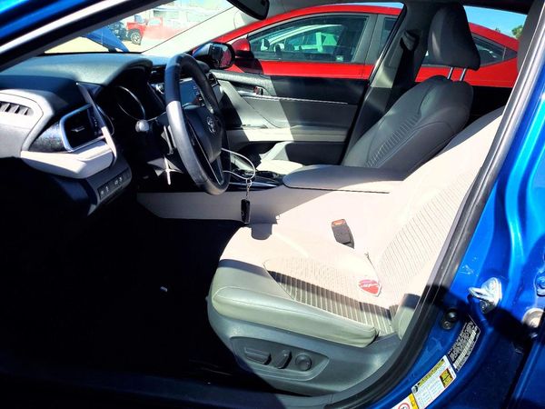 2018 TOYOTA CAMRY