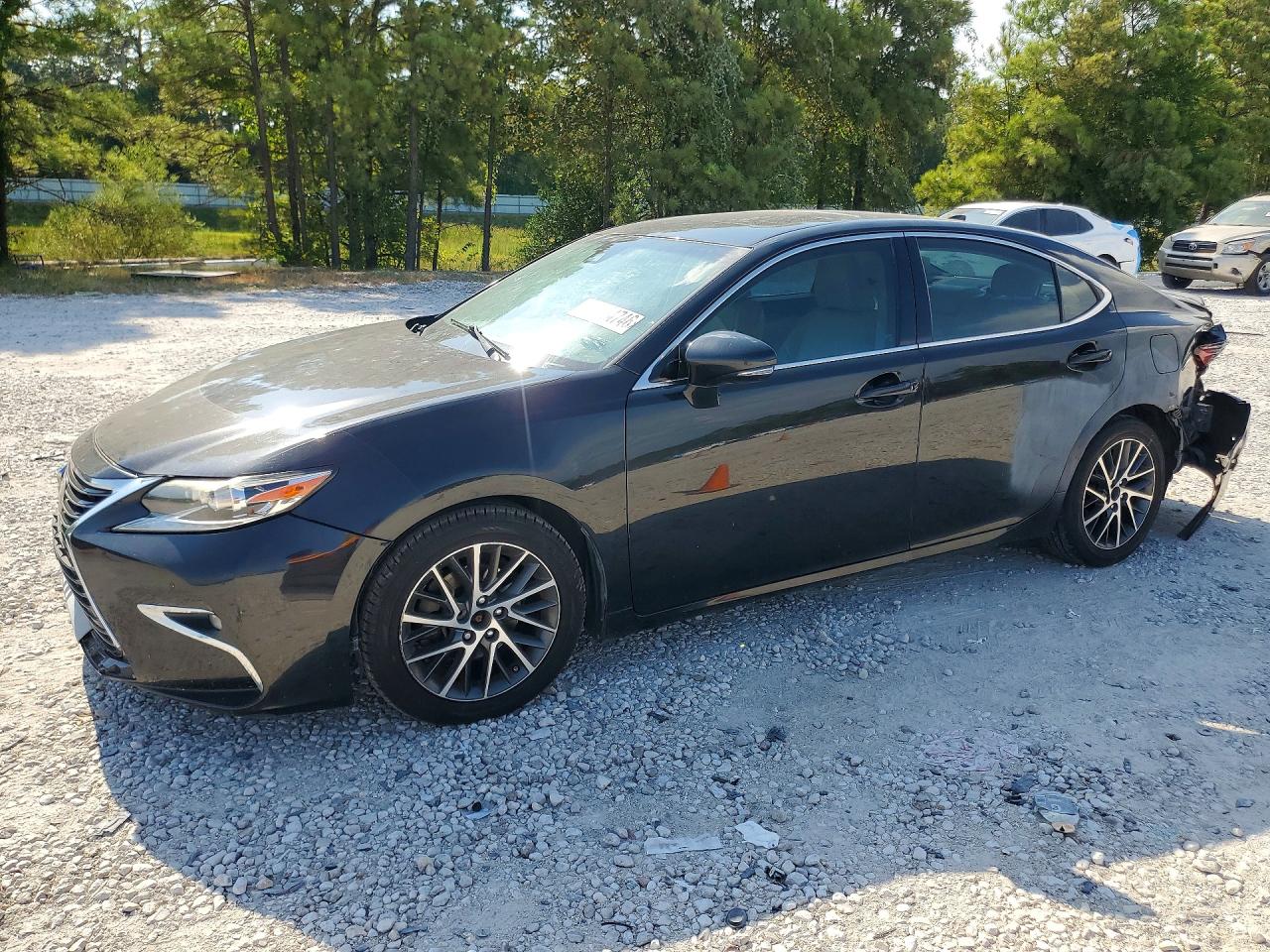 2017 LEXUS ES