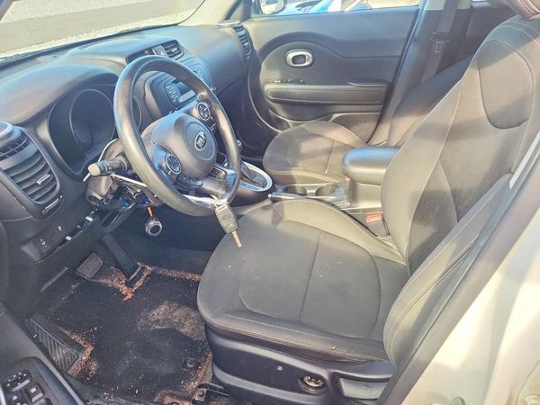 2014 KIA SOUL — DENT