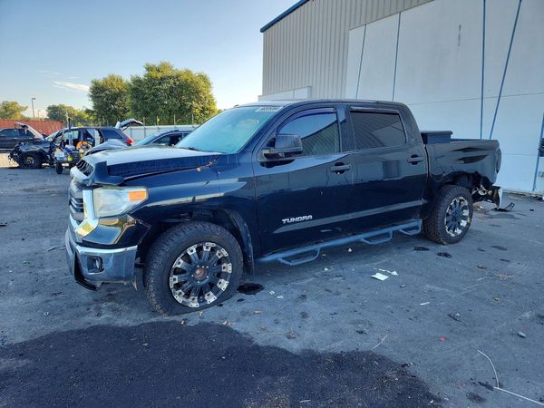 2014 TOYOTA TUNDRA SR5