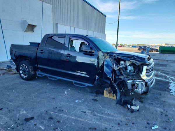 2014 TOYOTA TUNDRA SR5