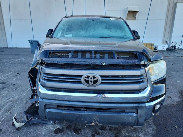 2014 TOYOTA TUNDRA SR5