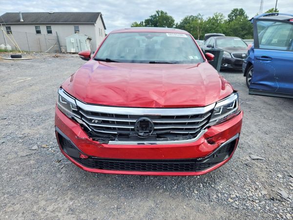 2021 VOLKSWAGEN PASSAT R-Line