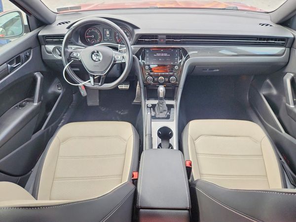2021 VOLKSWAGEN PASSAT R-Line