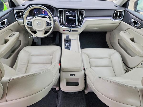 2024 VOLVO S60