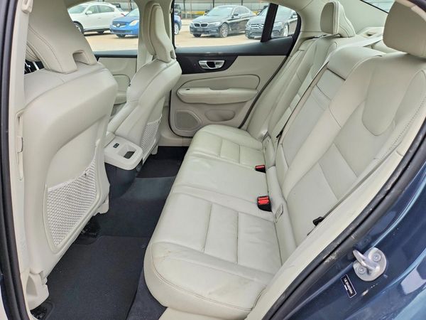 2024 VOLVO S60