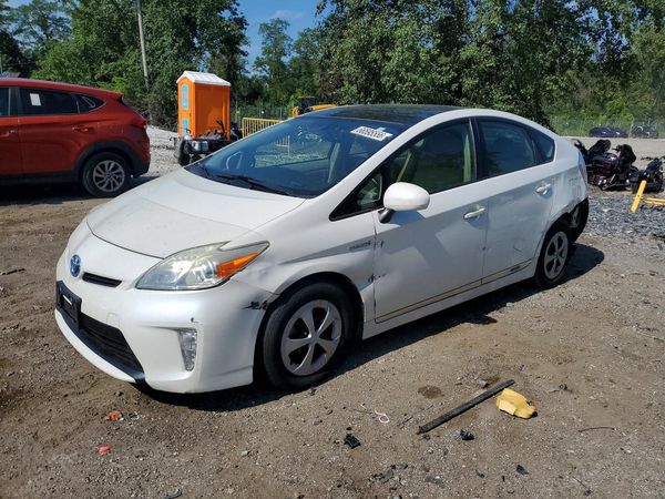 2013 TOYOTA PRIUS