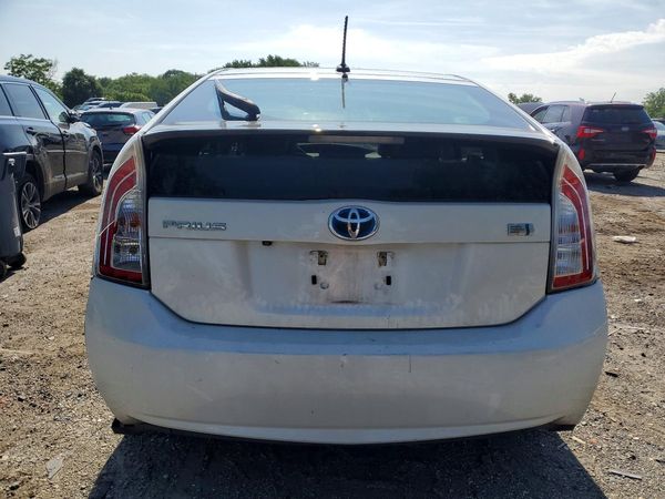 2013 TOYOTA PRIUS