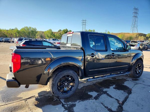 2018 NISSAN FRONTIER