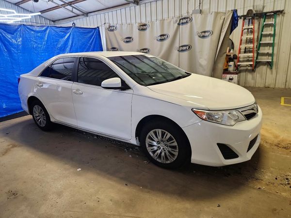 2012 TOYOTA CAMRY — Passenger 3/4