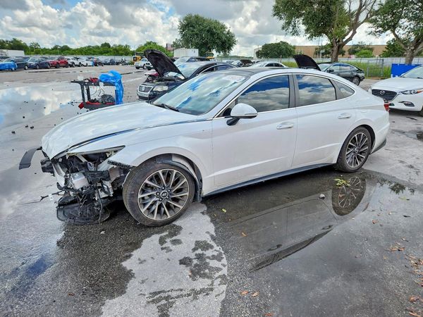 2022 HYUNDAI SONATA