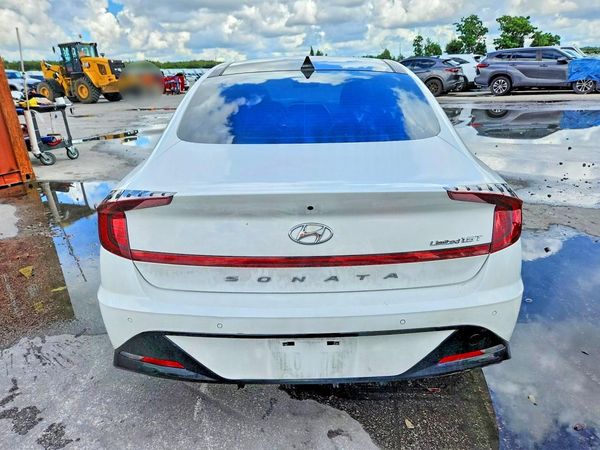 2022 HYUNDAI SONATA