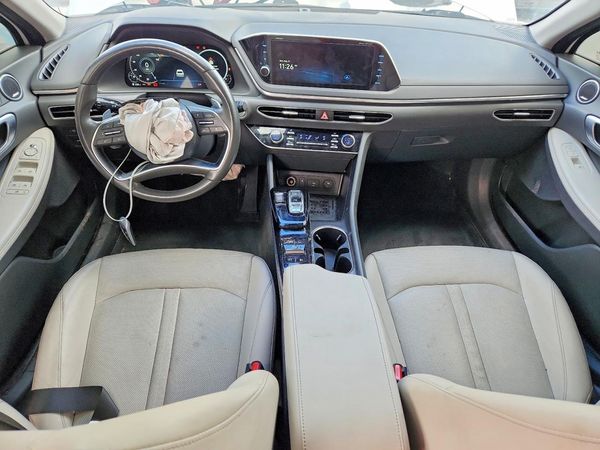 2022 HYUNDAI SONATA