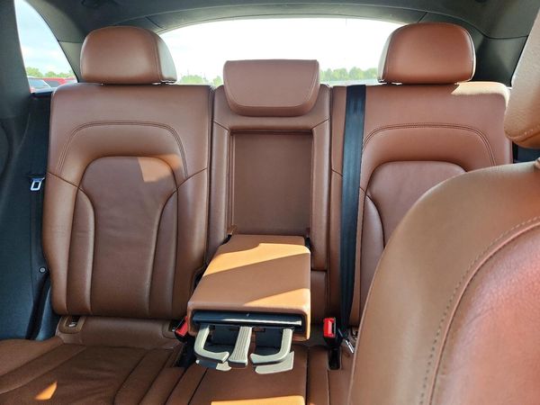 2012 AUDI Q5