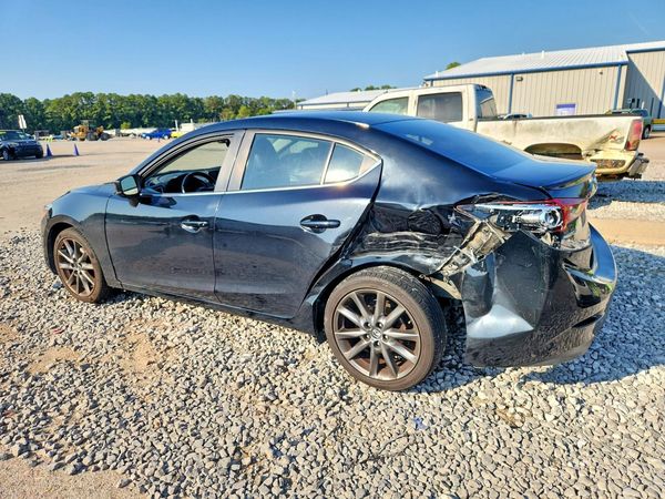 2018 MAZDA 3 Touring