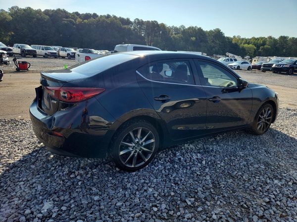 2018 MAZDA 3 Touring