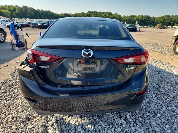 2018 MAZDA 3 Touring