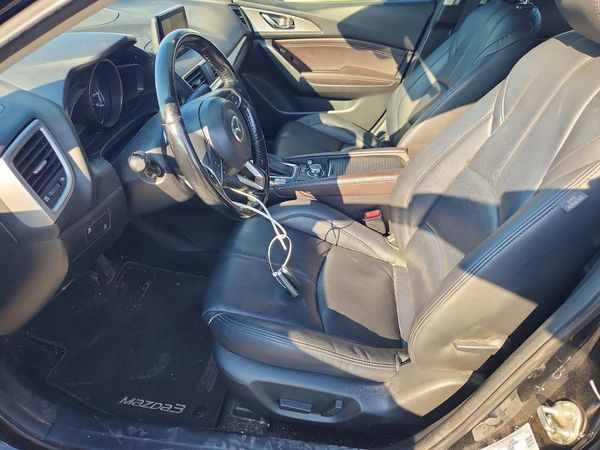 2018 MAZDA 3 Touring