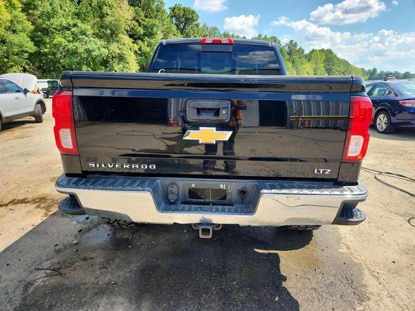 2017 CHEVROLET SILVERADO LTZ