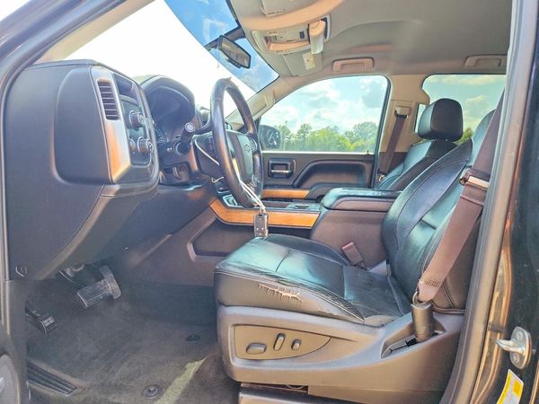 2017 CHEVROLET SILVERADO LTZ
