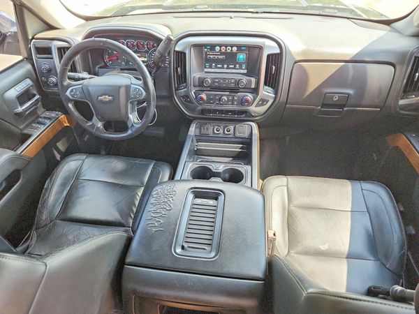 2017 CHEVROLET SILVERADO LTZ