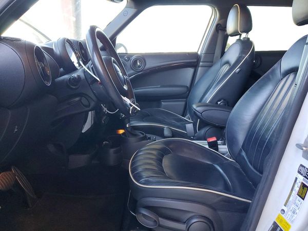 2014 MINI COOPER