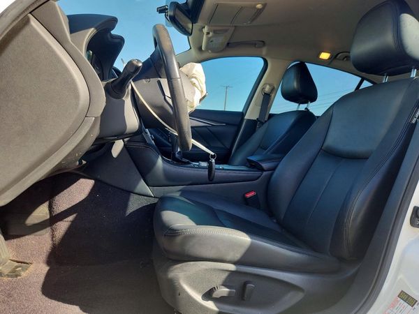 2017 INFINITI Q50