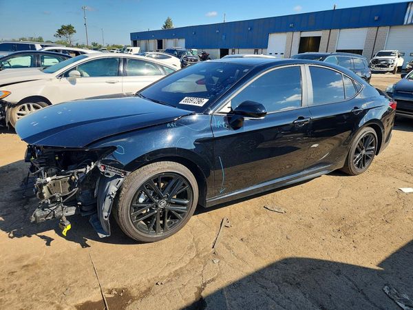 2026 TOYOTA CAMRY