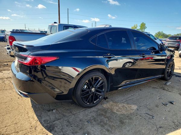 2026 TOYOTA CAMRY