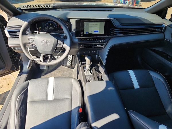 2026 TOYOTA CAMRY