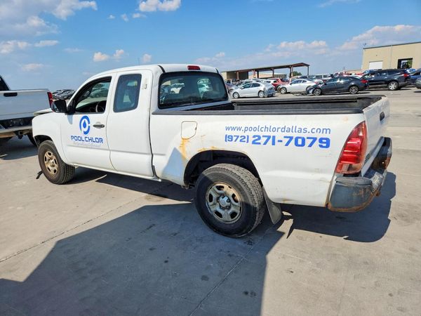 2014 TOYOTA TACOMA Delux Grade