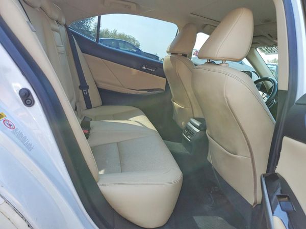 2015 LEXUS IS 250