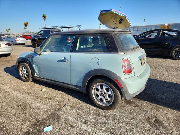 2013 MINI COOPER