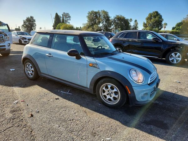 2013 MINI COOPER