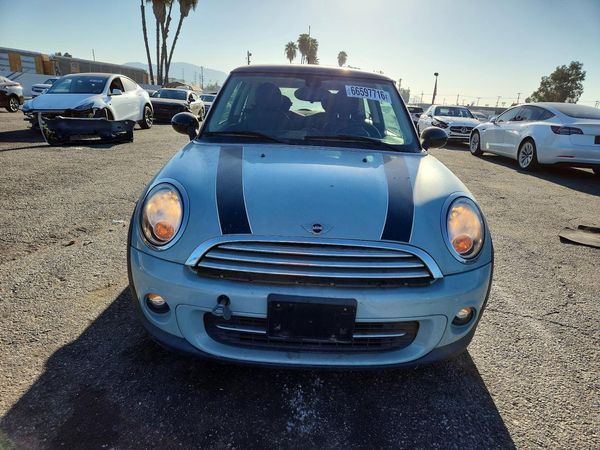 2013 MINI COOPER