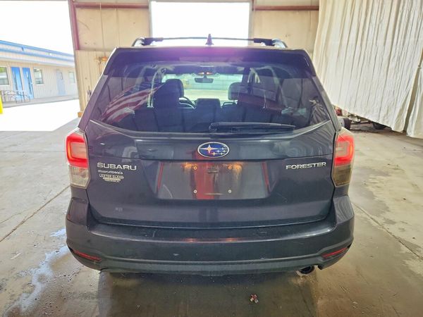 2018 SUBARU FORESTER Limited