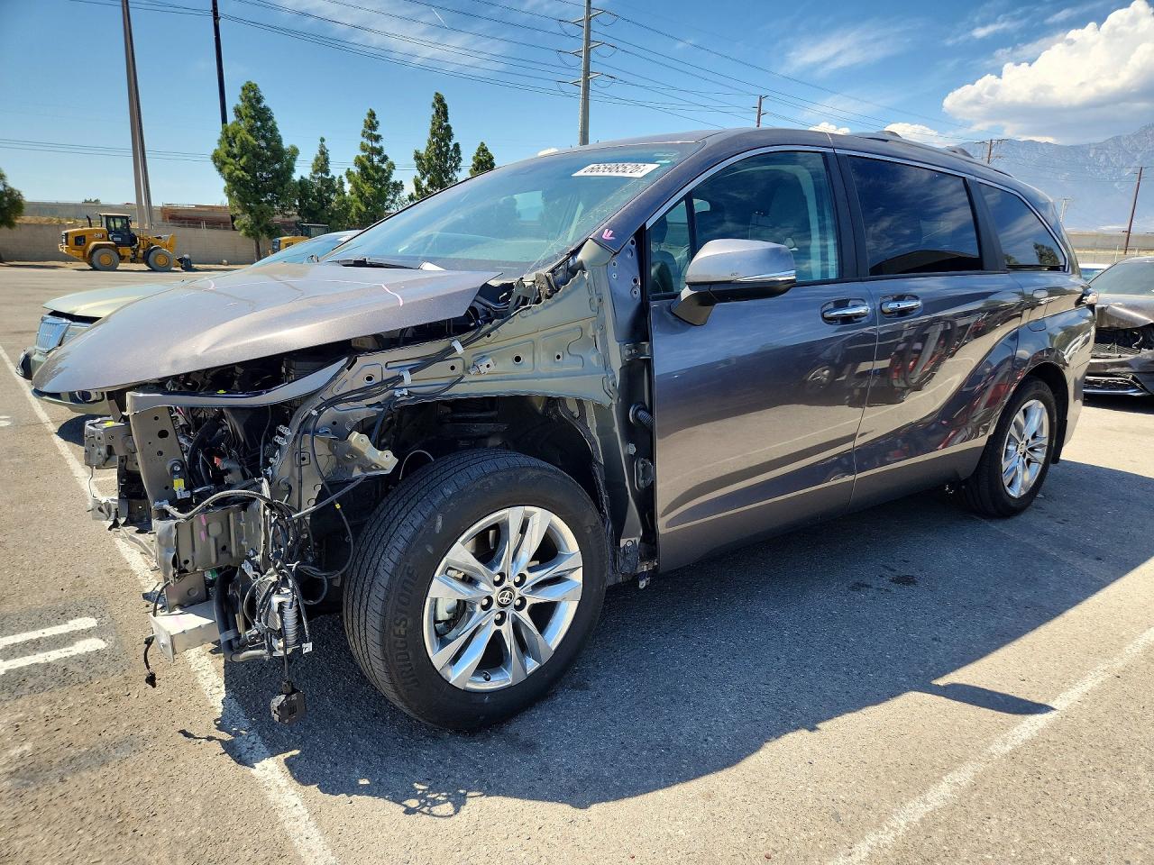2024 TOYOTA SIENNA Limited