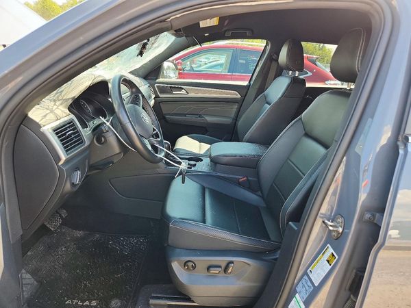 2021 VOLKSWAGEN ATLAS CROSS SPORT 4Motion SE