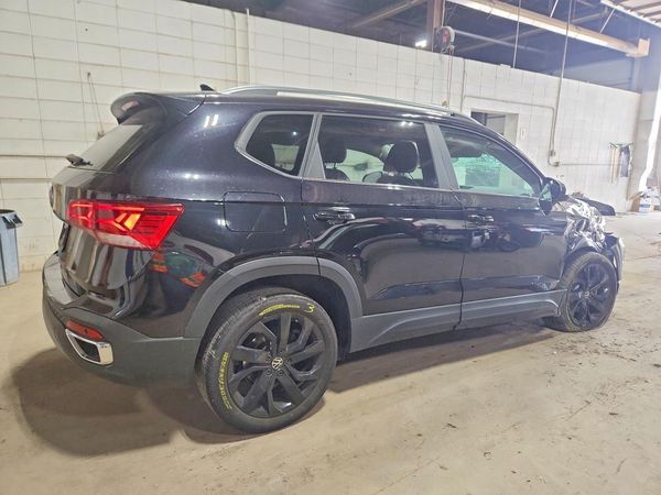 2022 VOLKSWAGEN TAOS