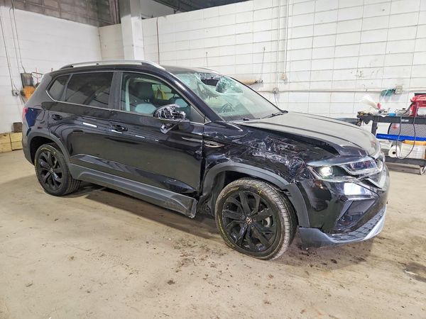 2022 VOLKSWAGEN TAOS