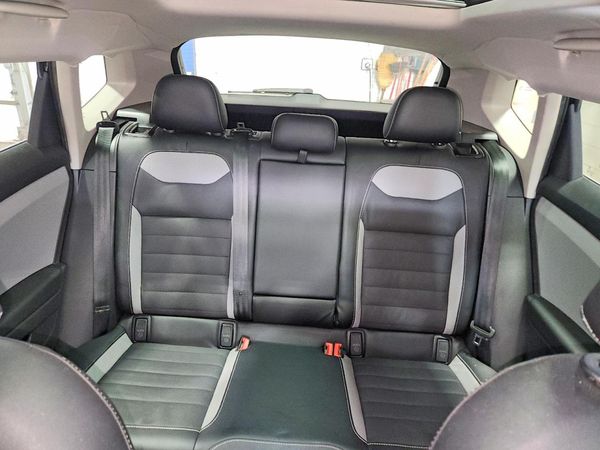 2022 VOLKSWAGEN TAOS