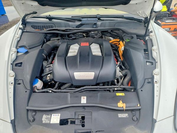 2014 PORSCHE CAYENNE S Hybrid