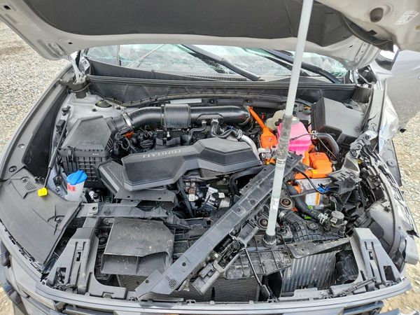 2026 HYUNDAI TUCSON SEL Convenience — Engine bay