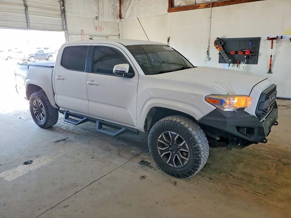 2018 TOYOTA TACOMA