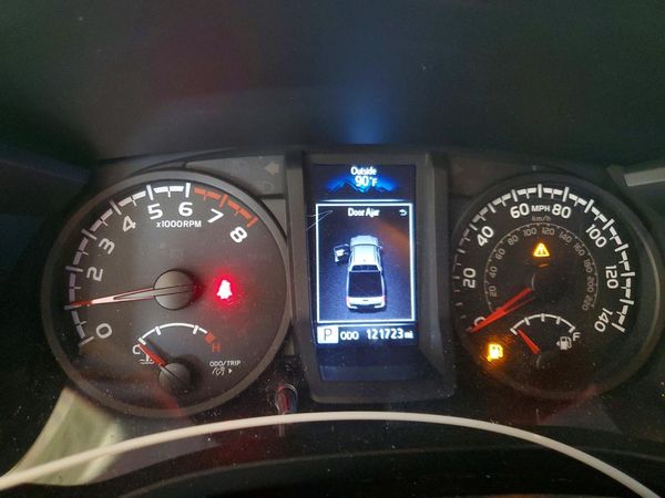 2018 TOYOTA TACOMA
