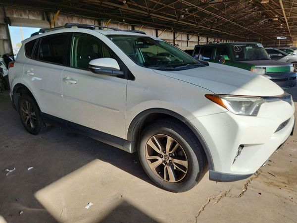 2017 TOYOTA RAV4 XLE